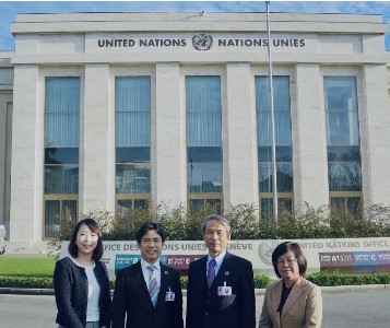 国連ジュネーブ事務所での記念撮影