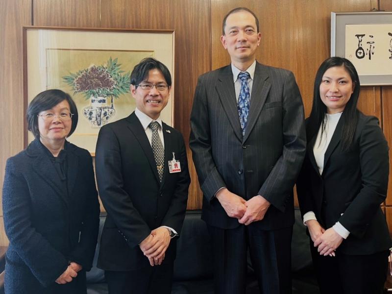 Photo with H.E. Mr. Kozo Honsei (second from right; the Ambassador and Deputy Permanent Representative of the Permanent Mission of Japan in Geneva