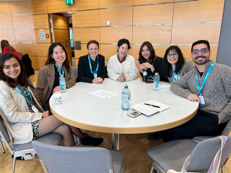 ワークショップに参加する石川さん（左から2番目）