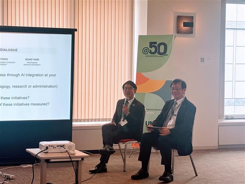 Vice President Yokoi participating in the dialogue session (left)